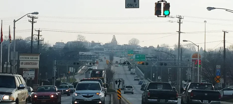 How many traffic fatalities occur in Connecticut?