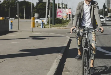 How to share the road with bicycles