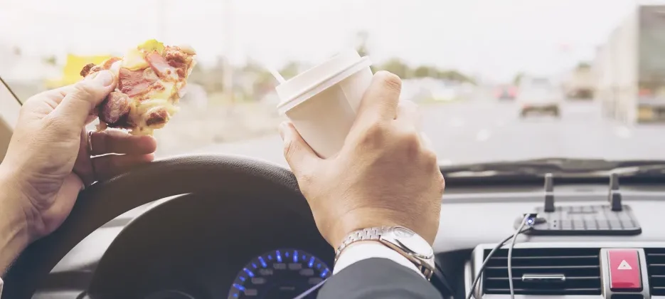 Is eating and drinking while driving dangerous?