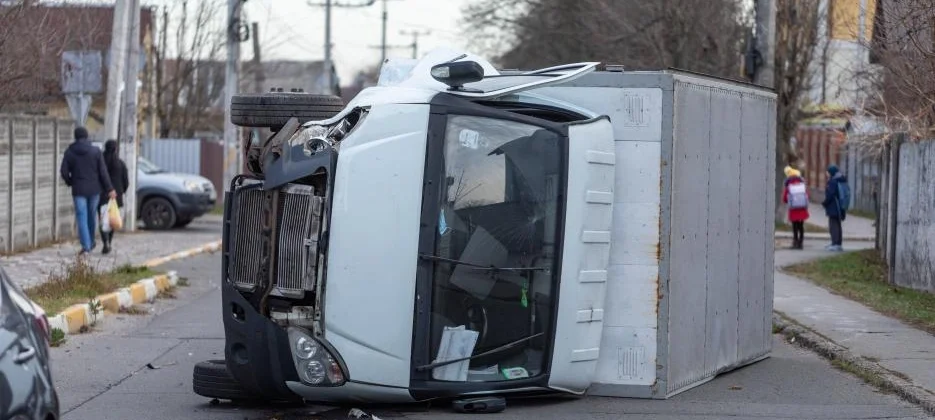 Who is liable after a crash with a delivery contractor?